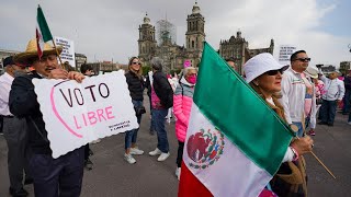 Cómo registrarse para votar desde el extranjero [upl. by Atteuqaj328]