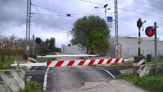 Spoorwegovergang Casamassima I  Railroad crossing  Passaggio a livello [upl. by Adaminah65]