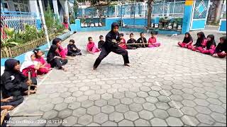 Kegiatn Ektakulikuler Pencak Silat SDN Jambuluwuk 02 [upl. by Akihsat]