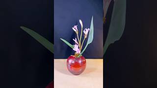 Simple Amaryllis Flower Design flowerarrangement [upl. by Nicol]