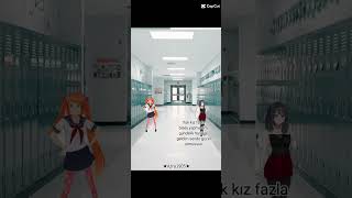 Hanı kot pansiyon tişörtle geliyodun yanderesimulator [upl. by Herbie]