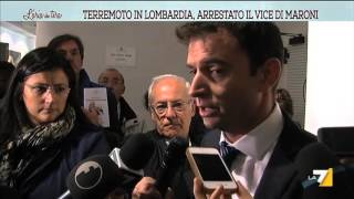 Laria che tira  Senato passa la Riforma Boschi Puntata 14102015 [upl. by Charleton]