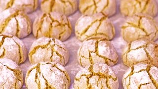 Amaretti morbidi alle mandorle  ricetta originale  Chef Edoardo Sossella [upl. by Piero739]