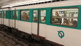 Métro Ligne 10  MF67 à SèvresBabylone [upl. by Perretta]