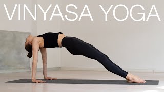 Vinyasa Yoga Flow  kraftvolle 30 Min für den ganzen Körper  Mittelstufe amp Fortgeschrittene [upl. by Roarke2]