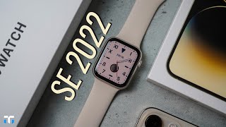 Apple Watch SE 2022 Starlight Unboxing amp First Impressions Old But New [upl. by Maggee891]