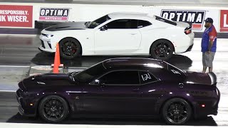 Camaro SS vs Challenger Scat Pack  drag racing [upl. by Pentha]