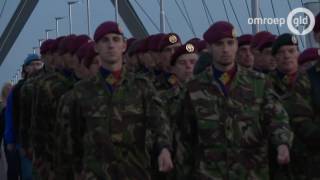 Twee jaar na start Sunset March op brug Nijmegen nog geen dag niet gelopen [upl. by Oelgnaed]