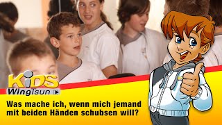 WingTsun für Kids Was mache ich wenn mich jemand mit beiden Händen schubsen will [upl. by Ajat831]