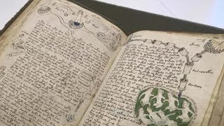 Létrange manuscrit de Voynich [upl. by Ariamat]