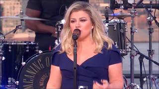 Kelly Clarkson sings quotWhat Doesnt Kill You Makes You Stronger Live in Concert 2018 HD 1080p [upl. by Atteve61]