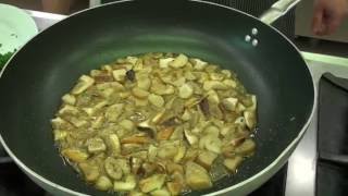 Tagliatelle con Funghi Porcini [upl. by Ginsberg]