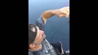 How to put a Slug on a Hook for Monster Catfish [upl. by Florie]