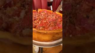 Giordanos Pizza ở Chicago How long is this cheese pull [upl. by Lauryn]