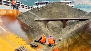 Barge Unloading 4140 Tons of Crushed Iron Ore  Long Video  My Work on the Barge [upl. by Izabel]