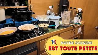 Jai CASSÉ notre cuisine en MARCHANT dessus  travel accident boatlife [upl. by Neeloj]