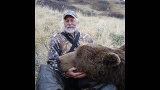 Record Book Kodiak Brown Bear Duane Dunham [upl. by Gredel409]