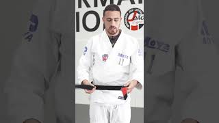 How to tie your belt in Brazilian Jiu Jitsu [upl. by Viscardi]