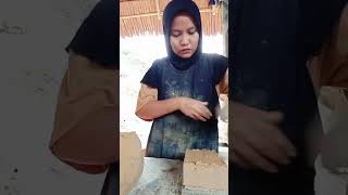 Semangatingat 1 bata di gaji 100 peraksemangat batubata batubatamerah asmrdaily youtubeshort [upl. by Tomasina]