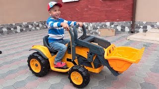 Unboxing and Assembling The POWER Wheel  Kids Ride on Excavator  Baby Car [upl. by Adiol]