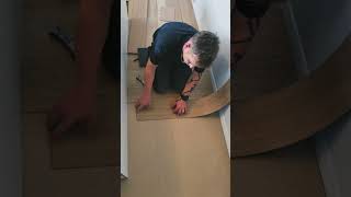 How to do a double scribe 2 walls 1 tile Getting that perfect fit👌 flooringstallation flooring [upl. by Atwater]