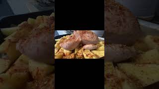 Pule me patate ne furre subscribe Whole chicken with potatoes in ovenfood recipe [upl. by Cockburn]