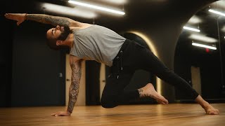 20 Minute Vinyasa Flow for Power amp Balance with Ben [upl. by Hemingway905]