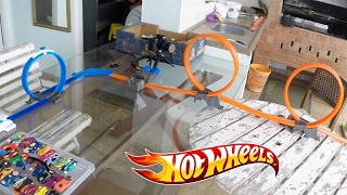 Hot Wheels Pista Looping Curva e Dois Loopings  Carrinho F1 Racer 30 [upl. by Zorah634]