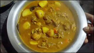 Alu gajor ar tomato diye Chicken curry tasty recipe 😋❤️ By Binas kitchen [upl. by Eisej79]