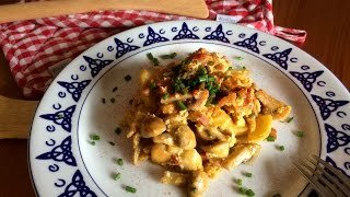 Revuelto de Champiñones y Patatas con Bacon al Pimentón de La Vera [upl. by Lekar]