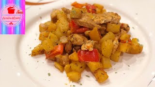 Straccetti di petto di pollo con patate e peperoni al forno Hänchenstreifen mit kartoffelpaprika [upl. by Condon647]