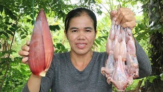 Awesome Cooking Frog Soup With Banana Flower Delicious  Frog Soup Recipes  Primitive Technology [upl. by Soloman]