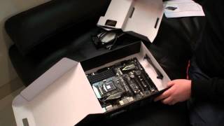 ASRock Z77 Extreme6 Ivy Bridge motherboard unboxing [upl. by Volney]