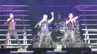 OV7 KABAH  Mai Mai  En vivo Arena MTY Junio 42016 [upl. by Ecinahs]