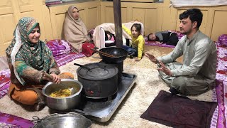 Cooking Chicken Macaroni And Enjoy With Family  Mountain Life In Winters  Gilgit Baltistan PK [upl. by Wilinski567]