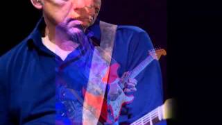 Van Morrison and Mark Knopfler  Irish Heartbeat  with Lyrics [upl. by Sneed]