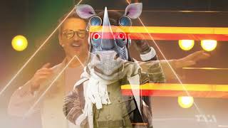 Rhino Sings quotAfricaquot By Toto  Chanteurs Masques Season 4 Episode 4 [upl. by Ettenuj]