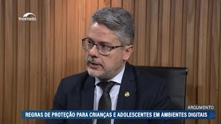 Projeto proíbe contas em redes sociais para menores de 12 anos Alessandro Vieira explica [upl. by Taber34]