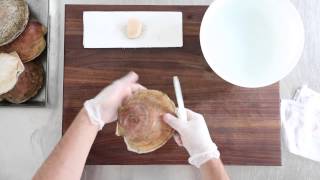 How to Shuck a Scallop [upl. by Eustazio]