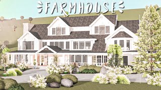 Cheap Farmhouse Bloxburg Mansion WITH VOICE [upl. by Eiramanin]