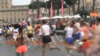 Maratona di Roma 2017 la partenza dei top runners [upl. by Durno957]