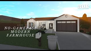 NO GAMEPASS BLOXBURG 50k Modern Farmhouse  Speedbuild [upl. by Dinse]