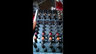 Behringer Xenyx X1204USB en Español [upl. by Enilarac]