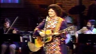 Kitty Wells  Honky Tonk Angels 1987 [upl. by Ayhtak]