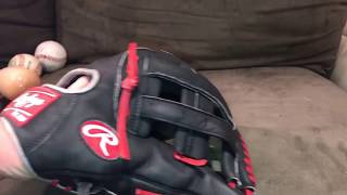 How to break in a outfield glove [upl. by Natsrik]