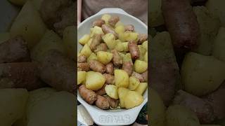 Pommes de terre 🥔 et saucisse🌭 catalane [upl. by Eitsym]