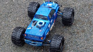 HPI Savage SS Nitro Monster Truck Backfires Like Crazy In The Rain [upl. by Ordisy]