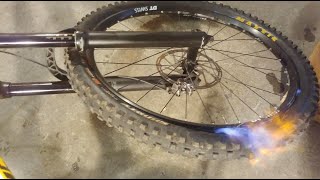 How to pump up your MTB tyre without an air pump [upl. by Duster]