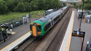 Train leaving Stratford upon Avon Parkway station [upl. by Tasiana]