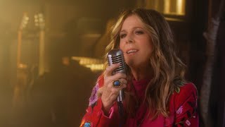 Rita Wilson Sings I Wanna Kiss Bob Dylan [upl. by Eilujna930]